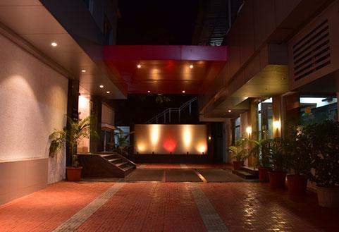 Hotel South Coast Navi Mumbai Esterno foto